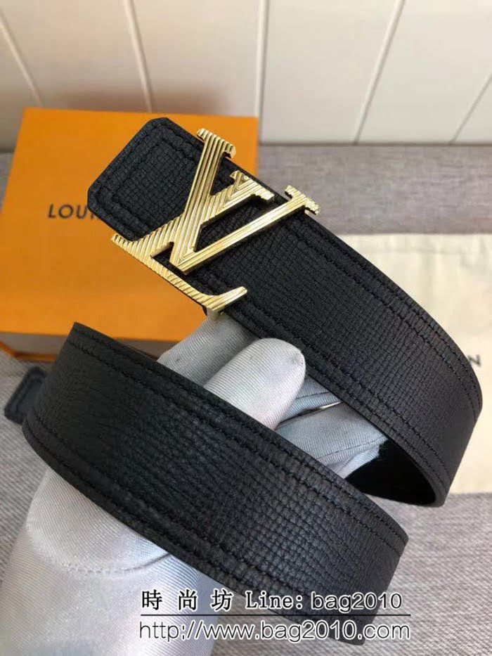 路易威登LV 原版牛皮 頭層小牛皮底 風格休閒 男士皮帶 LHG1297